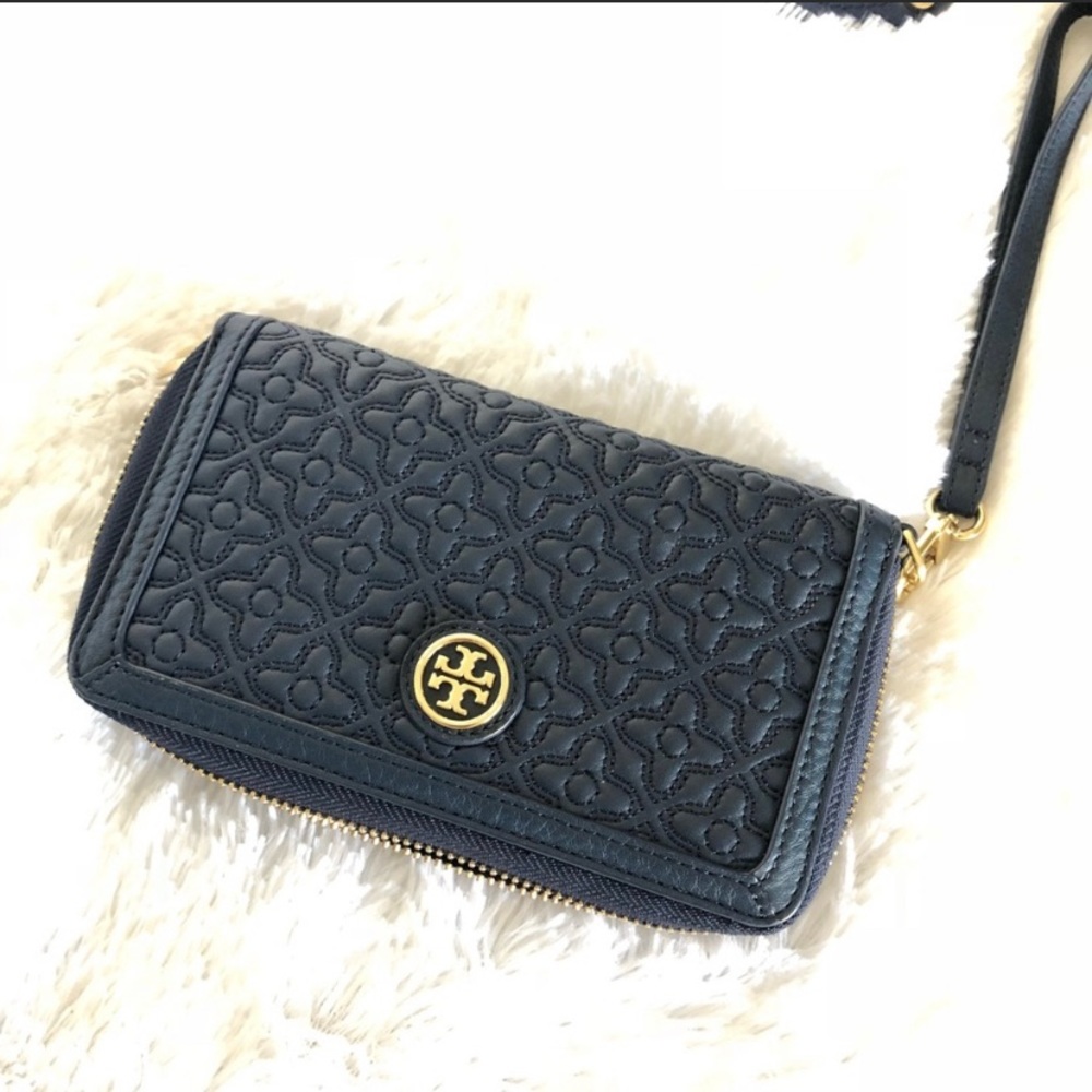 Tory Burch quilted leather wallet